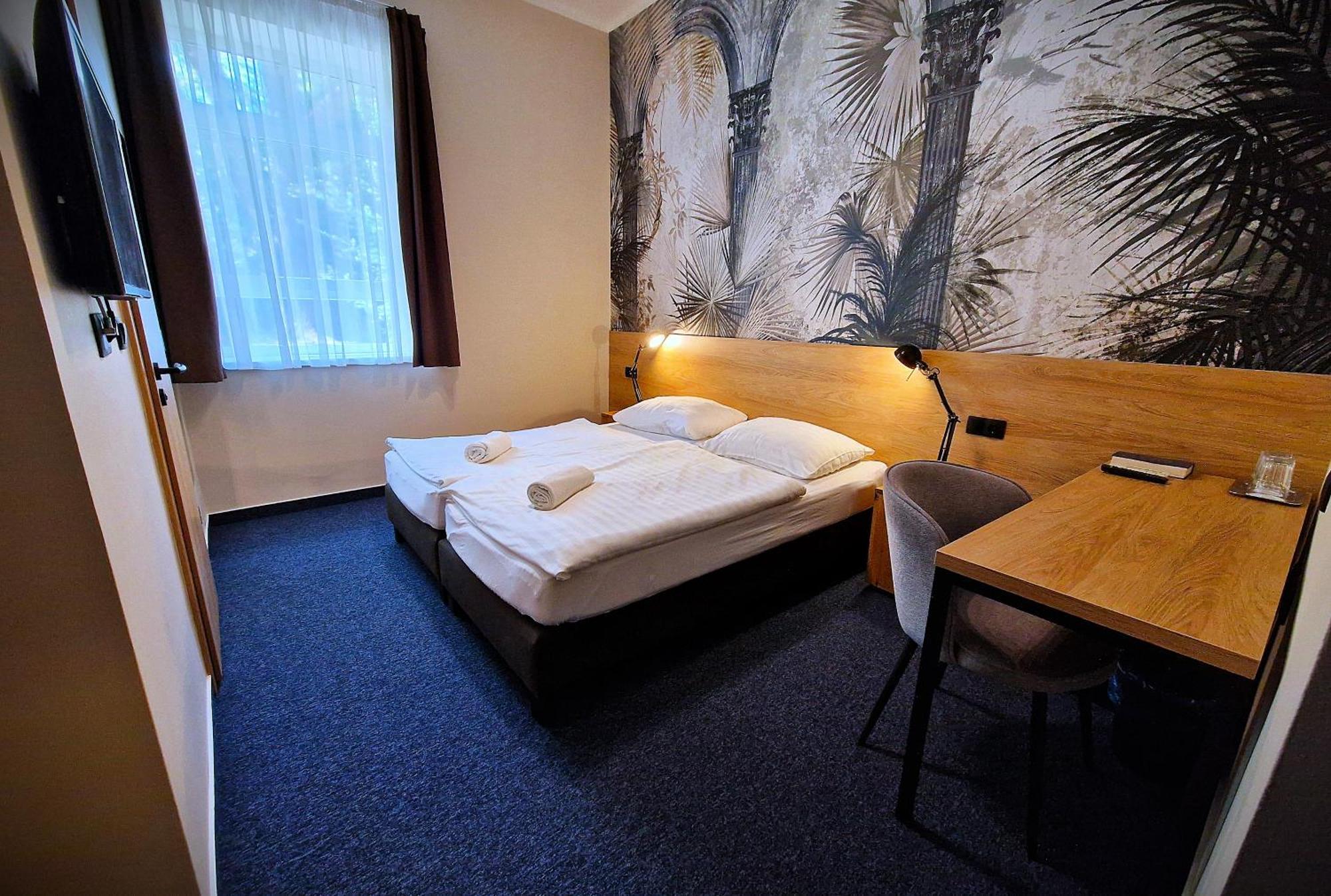 Garda Hotel Szombathely Exteriör bild